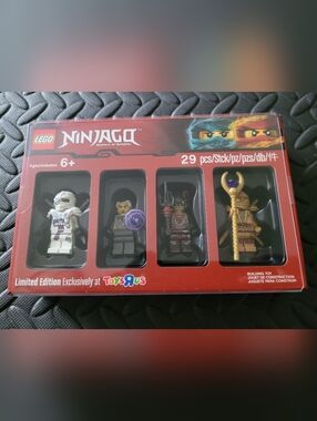 LEGO 5004938 NINJAGO Toys R Us Bricktober 2017 Exclusive NEW Sealed & VERY RARE